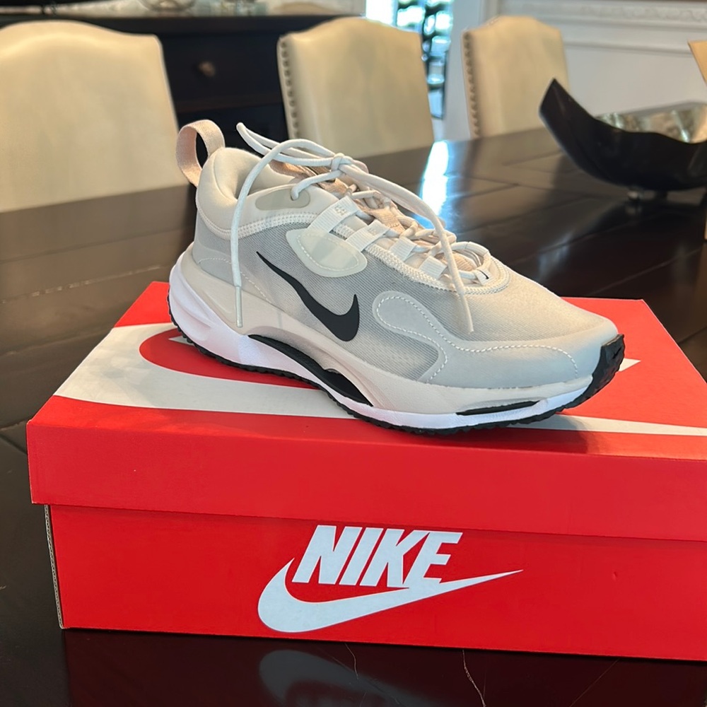 Nike Spark tennis shoes
